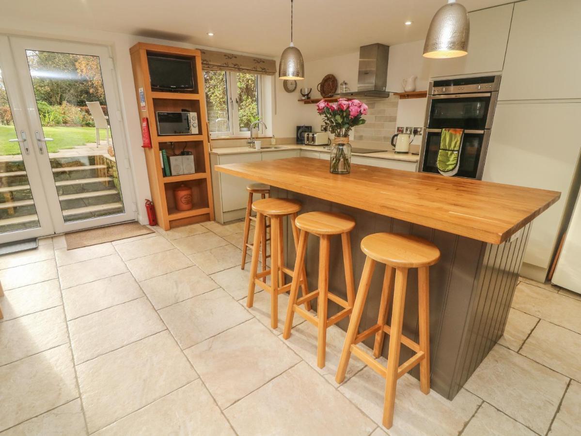 Carwood Villa Dufton Екстериор снимка